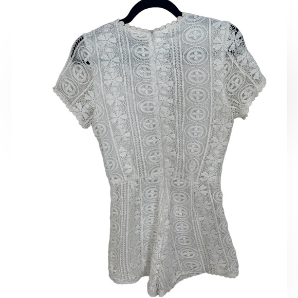 Lost in Lunar - Wilde Heart Laced Up Romper in White - Women’s Size Small - Picture 3 of 6